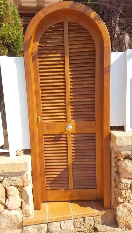 Reparación Persianas Mallorquinas puerta de madera